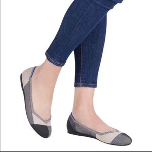 Rothy’s Round Captoe Black & White Plaid Flats size 8